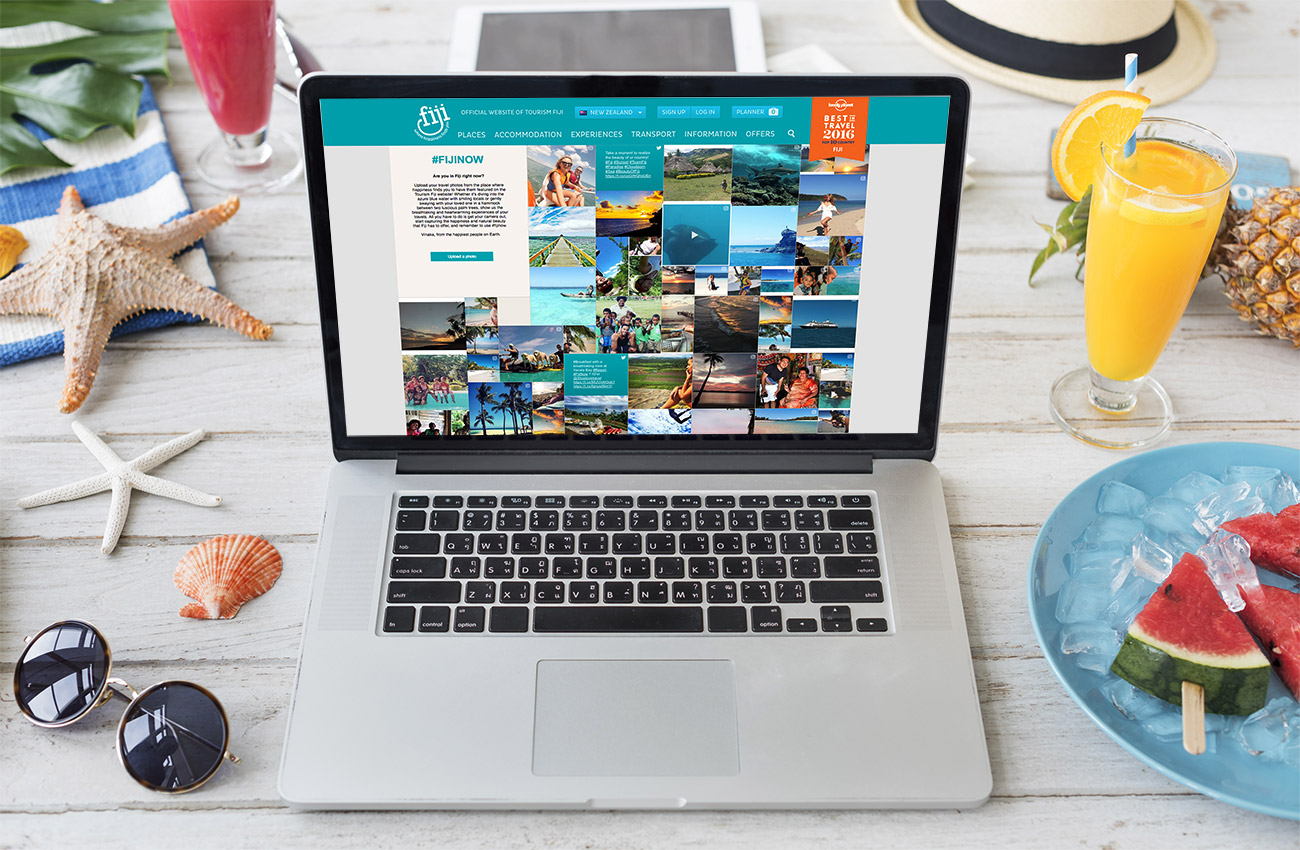 fijji-situ Laptop showing in situ of project for Tourisme Fiji Aggreg8